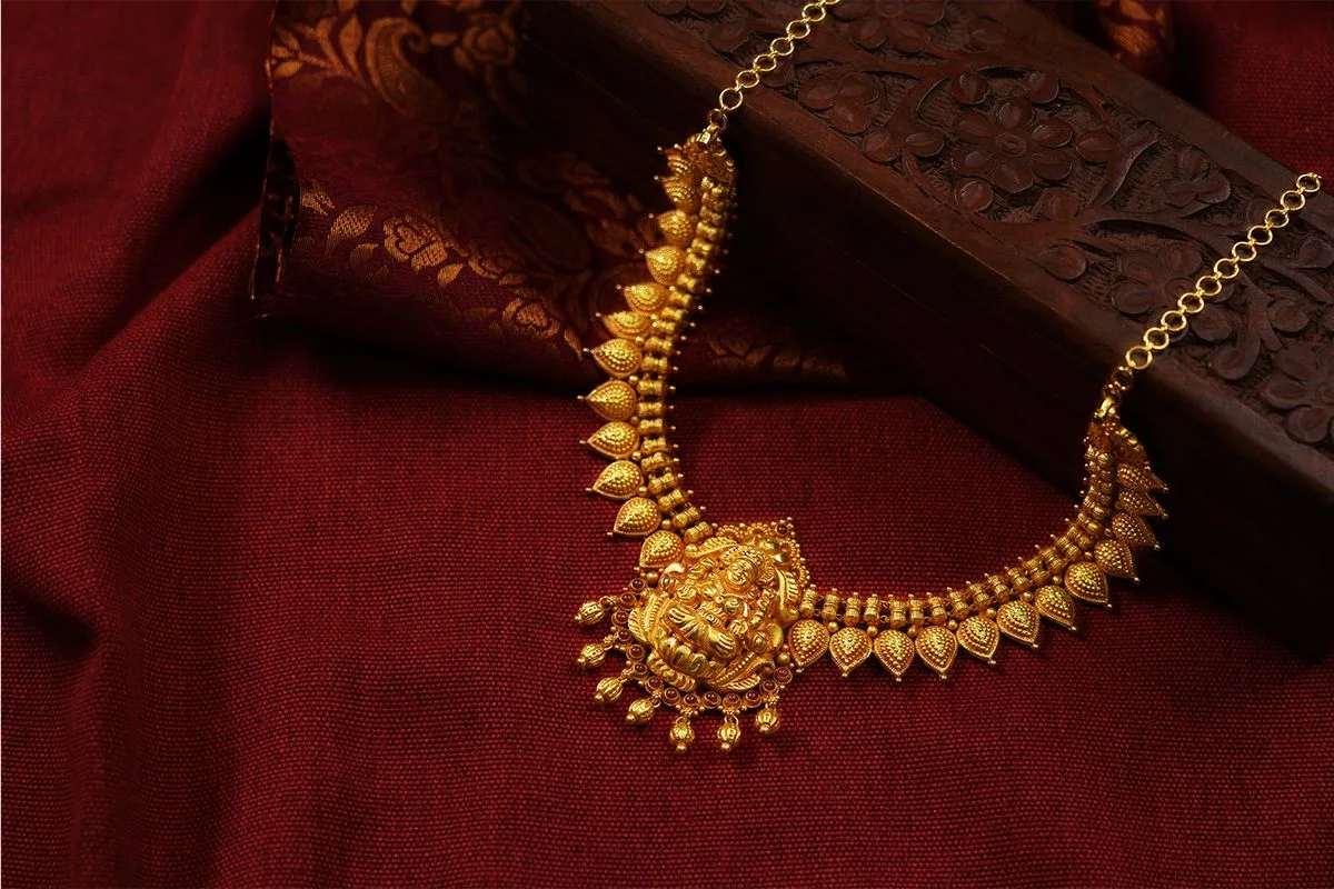 Iced Cuban Link Chain jewellery